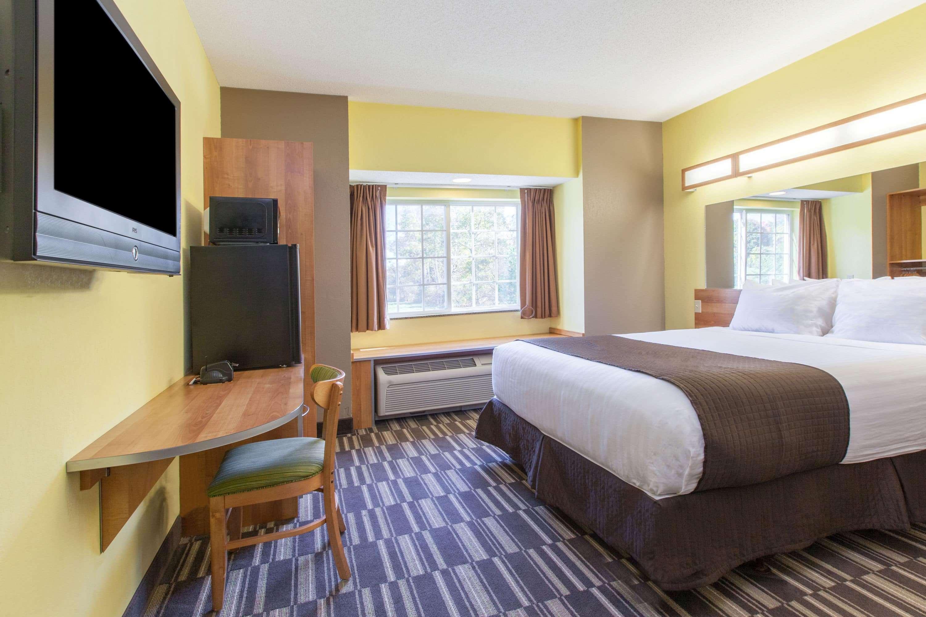Microtel Inn & Suites By Wyndham Johnstown Exteriör bild