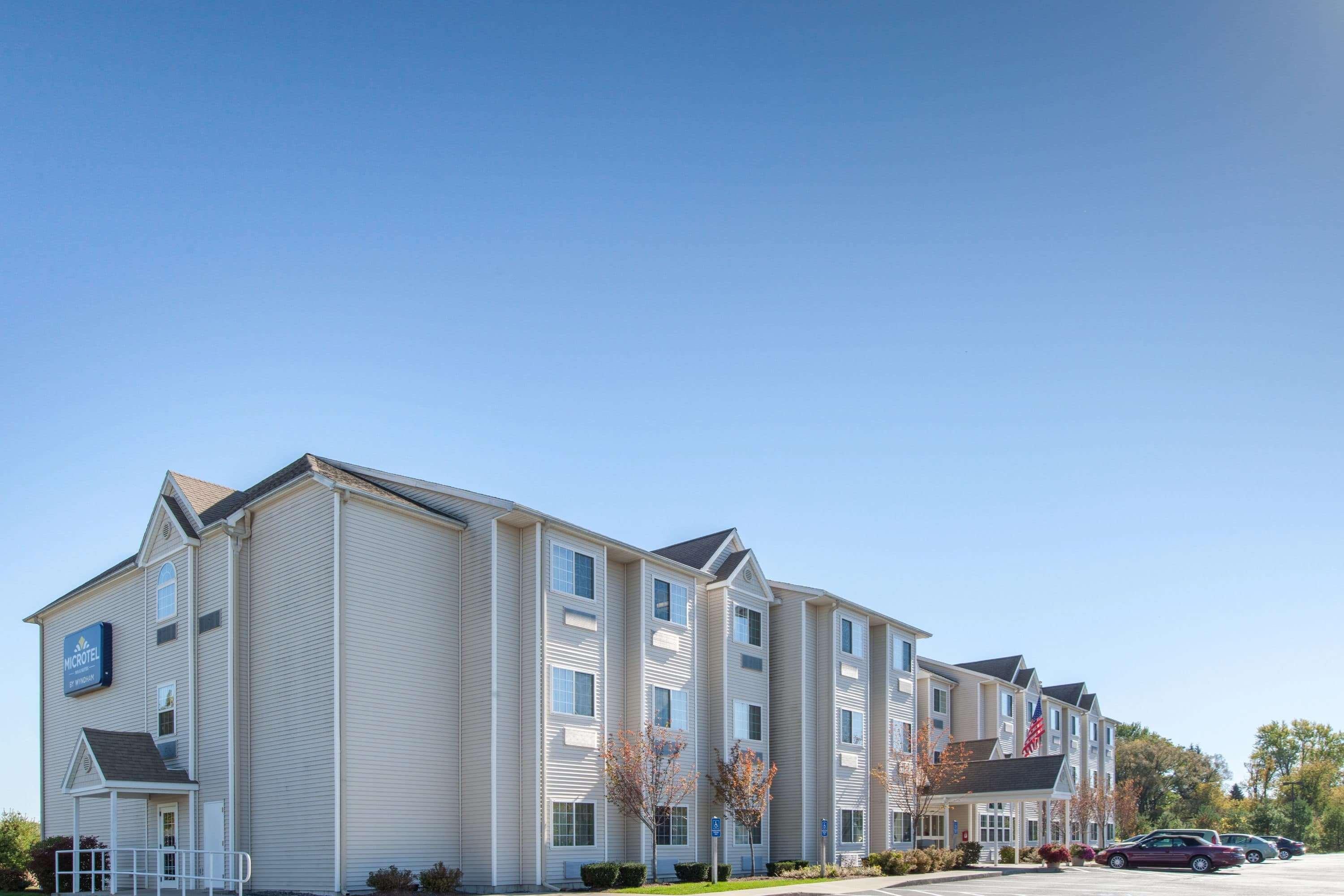 Microtel Inn & Suites By Wyndham Johnstown Exteriör bild