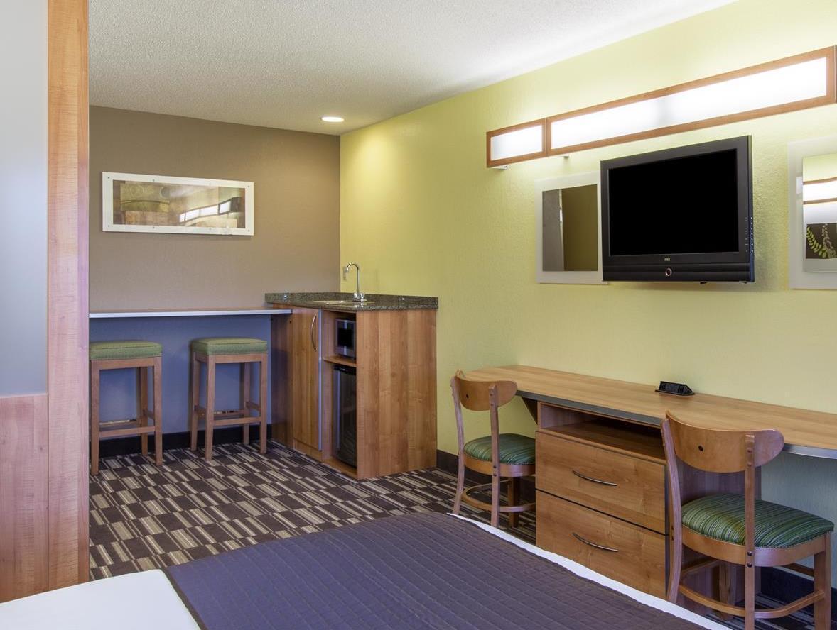 Microtel Inn & Suites By Wyndham Johnstown Exteriör bild