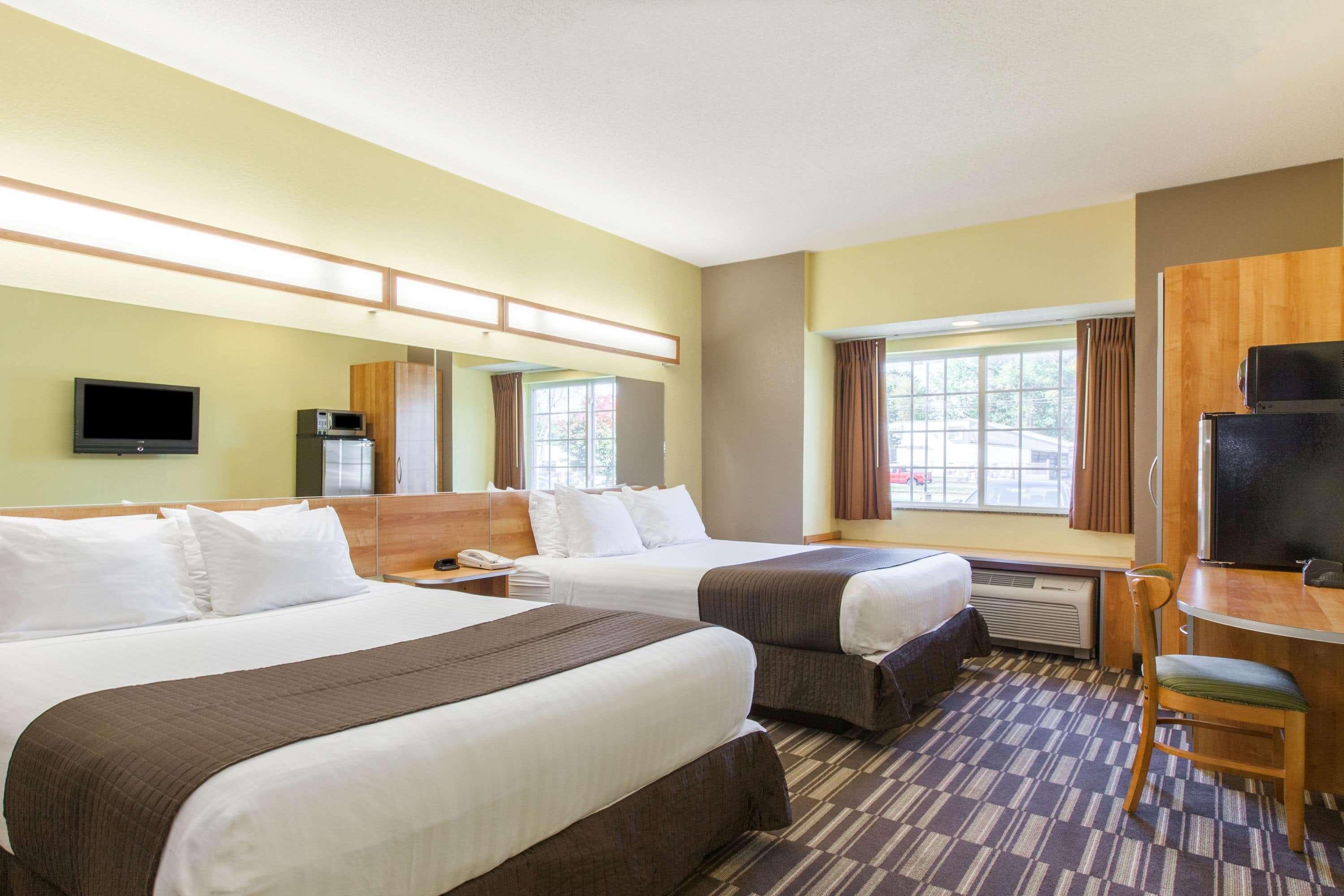 Microtel Inn & Suites By Wyndham Johnstown Exteriör bild