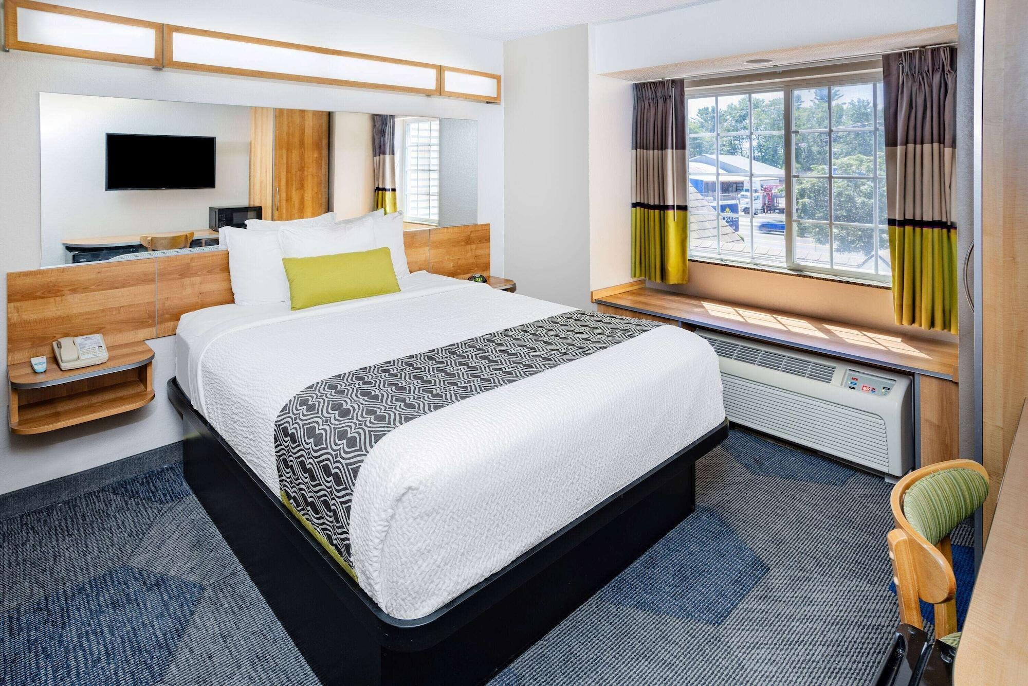 Microtel Inn & Suites By Wyndham Johnstown Exteriör bild